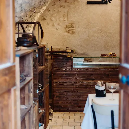 Antica Dimora Del Tratturo Magno Bed & Breakfast Tussio